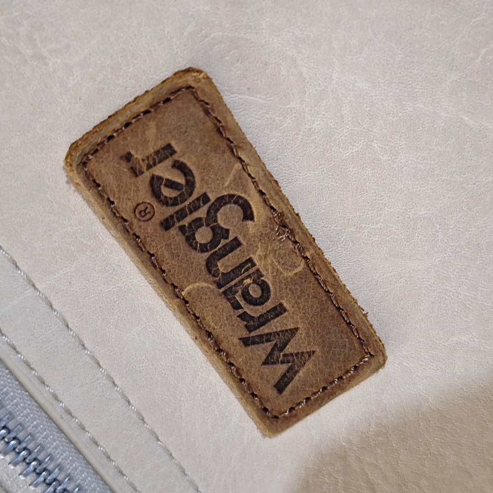 Wrangler Retro Fanny Pack Belt Bag Bum Bag Vanilla White - Picture 10 of 10